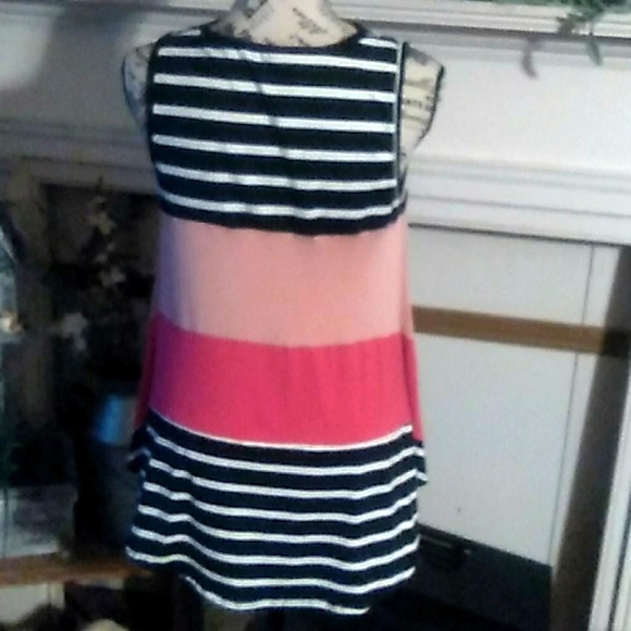 Beeson River Sleeveless top Boutique NWOT - Picture 2 of 5